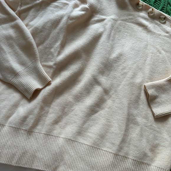 Club Monaco cashmere sweater - Picture 4 of 8